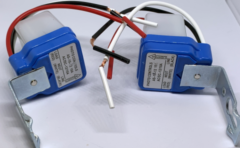 ガーデンライト用センサが続々と届く