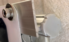 太陽光パネルのフレームづくり