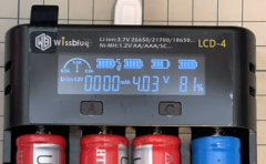 18650充電器購入　エネループも充電できる